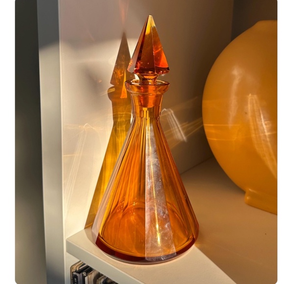 Vintage Art Deco • Amber Crystal Cut Glass Glass Large Prism Style Decanter - Picture 3 of 10